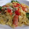 Italianni's Grilled Chicken Fettuccine - creamy fettuccine with slices of chicken breast, carrots, broccoli and tomatoes in Gorgonzola cream sauce.