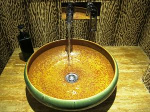 la morato lavatory