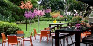 myron's place greenbelt