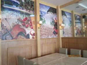 corners dinind area