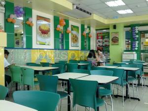 Tropical Hut Hamburger