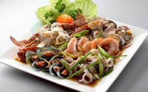 seafood in sesame oil